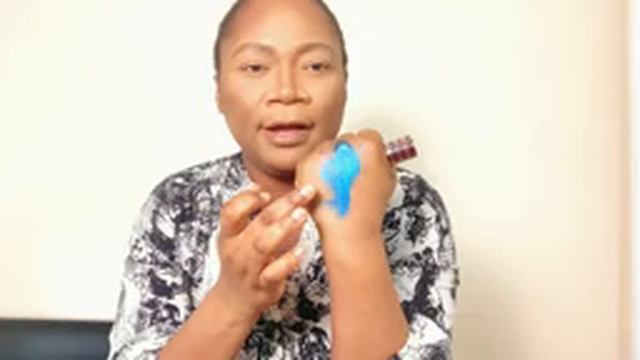 TRYING THE NEW MAKEUP REVOLUTION SHADOW BOMB CREAM EYESHADOW | Lola Joseph смотреть онлайн