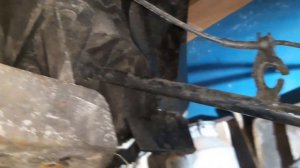 Рено Дастер. Замена тросов ручного тормоза.Декоративные накладки под сидухи.