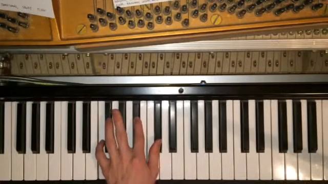 How to play the chorus of "I See Fire" by "Ed Sheeran" on the "Piano" смотреть онлайн