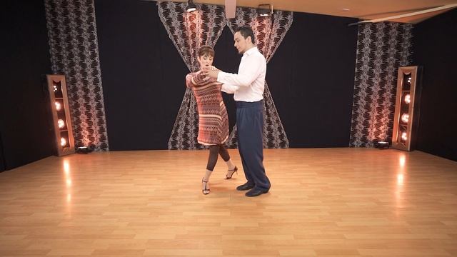 Fun Figure for the Milonga: ( "Planeo + Parada + Cruzada") смотреть онлайн