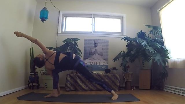 Ashtanga Yoga - Serie de Pie смотреть онлайн