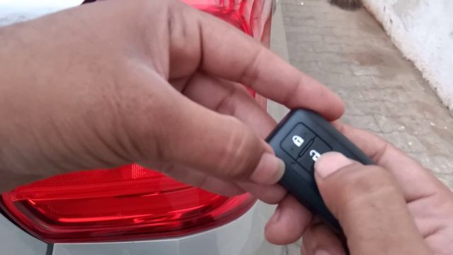 Maruti Suzuki keys hidden feature смотреть онлайн