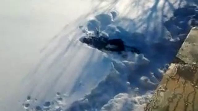 Неудачный прыжок с крыши смотреть онлайн