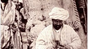 Суруде аз Бухорои куҳан. Нур Муҳаммад Али. Алма анор биё ба болинам. Сурудҳо аз картаҳои куҳна