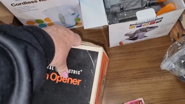 Вы не поверите ! Тонны антикварных и винтажных вещей в церкви на распродаже !Антиквариат за копейки смотреть онлайн