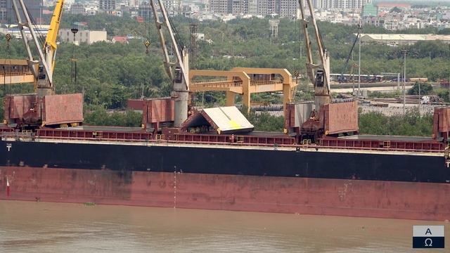 Bulk Carrier Teresa Oetker of AO SHIPPING HAMBURG arrives to LOTUS PORT, Ho Chi Minh City, Vietnam смотреть онлайн