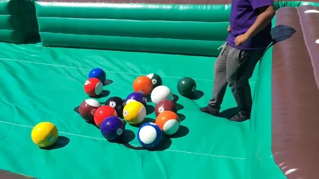Pool Table Soccer Game by Extra Fun Jumpers смотреть онлайн