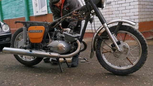 Иж юпитер 5. Ищем стук, звон в двигателе. Как снять поршневую группу. смотреть онлайн