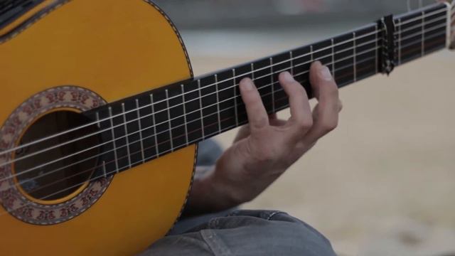 Oscar Portugués guitarreo en San Sebastián смотреть онлайн
