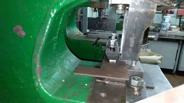 Самодельный поворотный лоток для инкубатора смотреть онлайн