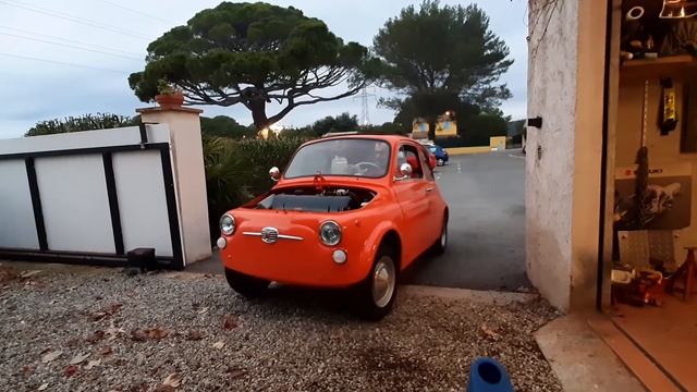 Premiers vrais tours de roues de ma Fiat 500 de 1965........ смотреть онлайн