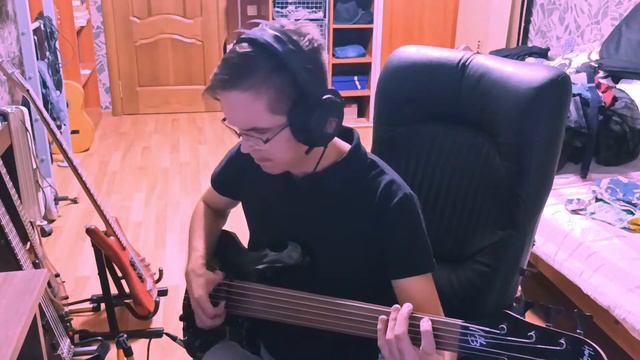 CREAM SODA - ХЭДШОТ | Бас кавер смотреть онлайн