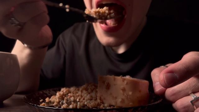 КУШАЮ ПРОСТУЮ ЕДУ НА КАМЕРУ ОБЖОР МУКБАНГ .ФИТНЕС ЕДА ? ПОЛЕЗНЫЙ АСМР АСМП смотреть онлайн