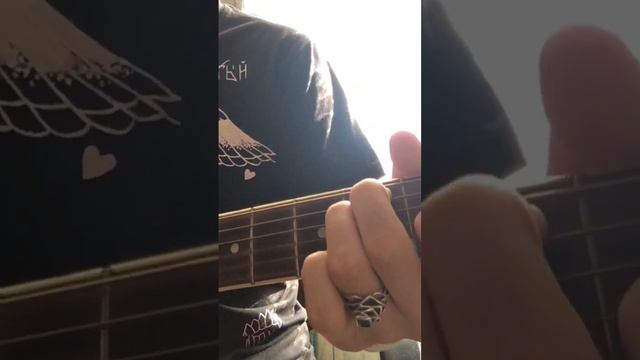 Топ 3 песни В.цоя(кино)под гитару (cover by lovv.rove) смотреть онлайн