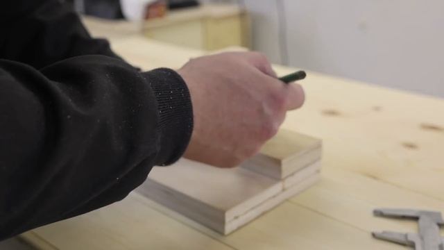 Ровные и красивые доски без пилорамы! Сделай этот девайс и распиливай правильно! смотреть онлайн