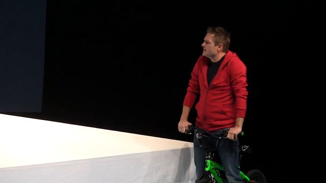 Theater Münster: FLIEGEN LERNEN, Stück Für Kinder Ab 10 Jahren Von Anne Rabe