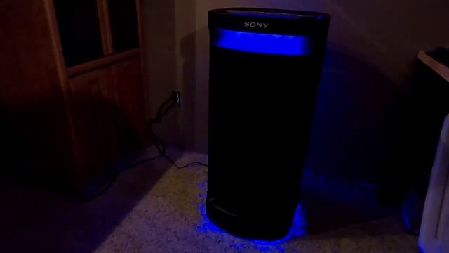 Sony SRS XV900 X Series Wireless Portable Bluetooth Karaoke Party Speaker Review, Holy smokes its h смотреть онлайн