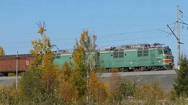 Электровоз ВЛ80С-189 с грузовым поездом смотреть онлайн