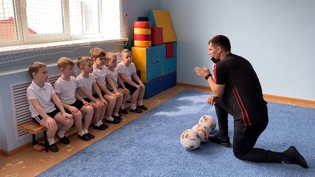 Лидеры физического воспитания ("Моё увлечение - футбол") МДОБУ ДС 38 "Солнышко" МО Кореновский райо смотреть онлайн