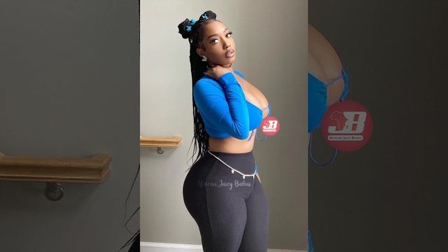High-Class Curvy Plus Size Models - Trending Instagram Fashion & Lifestyle