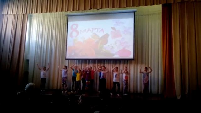 Танцы/Школа(8 марта) смотреть онлайн