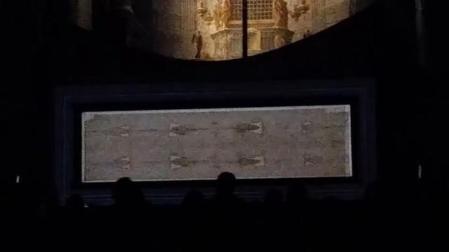 Плащеница Иесуса в кафедральном соборе города Турин. Sindona di Gesu, Duomo di Torino. смотреть онлайн