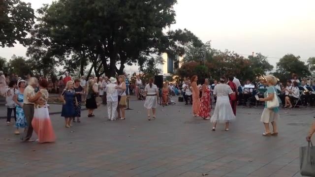 Веселые ребята смотреть онлайн