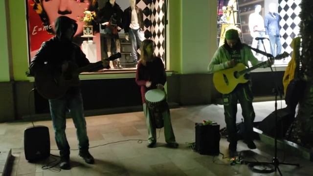 Дорога Цветов из Омска на улице в Ялте смотреть онлайн