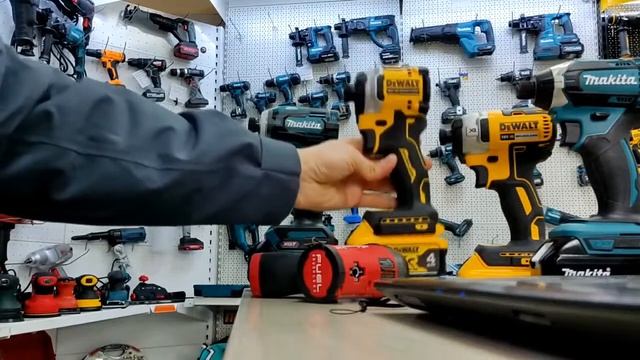 Какой винтоверт выбрать? Makita Dewalt Milwaukee