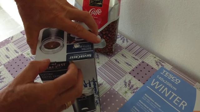 Переезд в Венгрию. Распаковка кофемолки и кофе смотреть онлайн