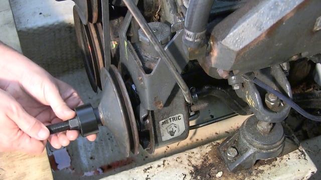 How to Remove a Power Steering Pump Pulley смотреть онлайн