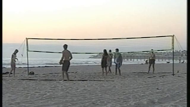 On a beach with a VHS camcorder смотреть онлайн