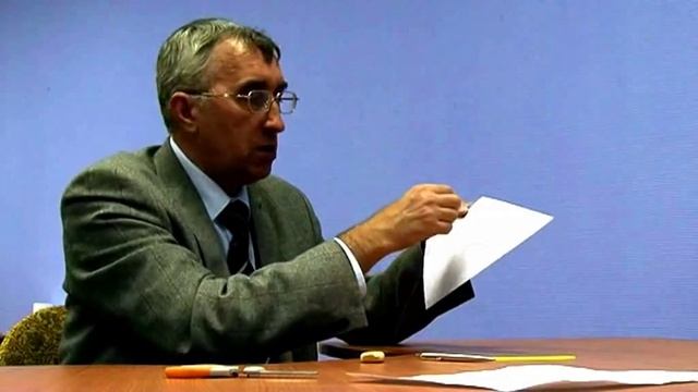 Центр тяжести. Эксперимент смотреть онлайн