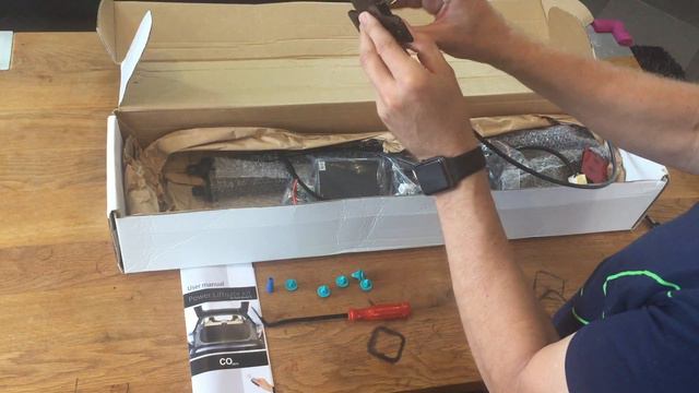 Unboxing vom Powerliftgate der Firma COZero aus Schweden für das Tesla Model S смотреть онлайн