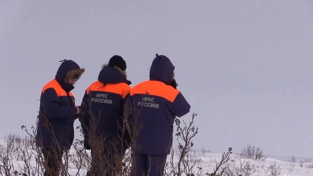 МЧС России тренируется в условиях Крайнего Севера смотреть онлайн