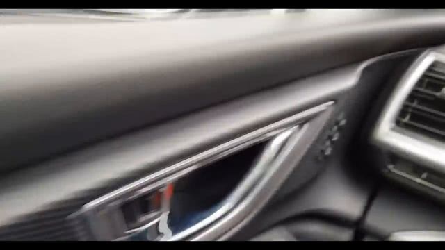 Интеллектуальный и просторный: Subaru Forester 2.5 Premium смотреть онлайн