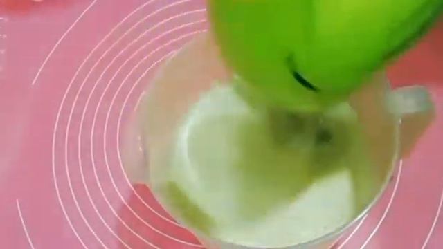 СУПЕР ВКУСНОЕ!!!👍🏻👍🏻👍🏻 Домашнее МОРОЖЕНОЕ 🍨🍦🍨 Рецепт 👍🏻👍🏻👍🏻! смотреть онлайн
