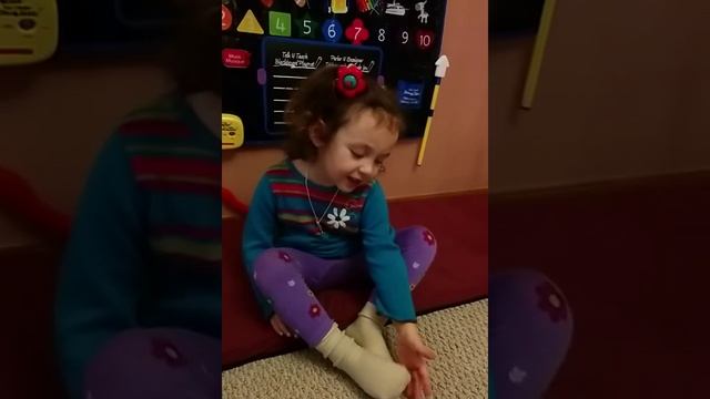 Е. Благинина "Мама спит, она устала" смотреть онлайн