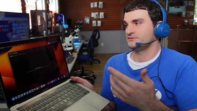 Revive a Dead Macbook with Another Macbook! | DFU Mode смотреть онлайн