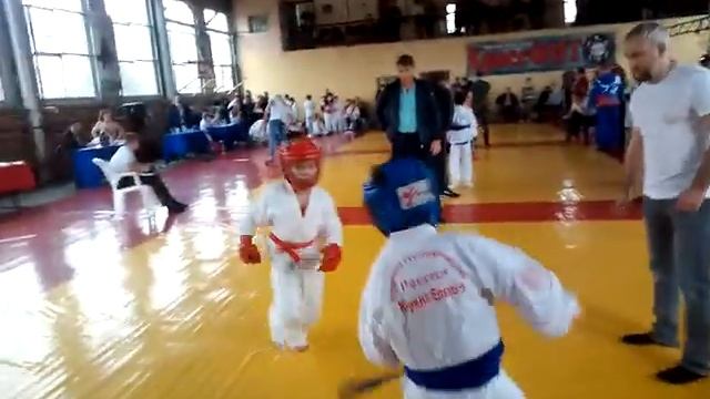 Армейский рукопашный бой-1 передаю привет тренеру по ММА БК Медведь дети Кирилл Епатко смотреть онлайн