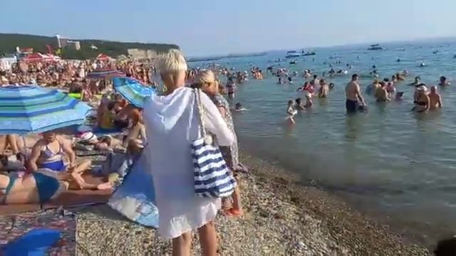 ДИВНОМОРСКОЕ⚠️ ОТДЫХ ПОЛНЫМ ХОДОМ.🔆#пляжныйотдых #дивноморское #дивноморск смотреть онлайн