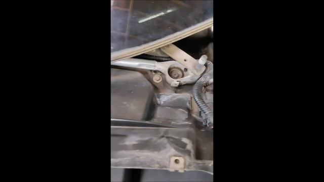 Trouver la vanne EGR d'un Ford C-Max II 2012, 1.5TDCi FAP. Find the EGR valve. смотреть онлайн