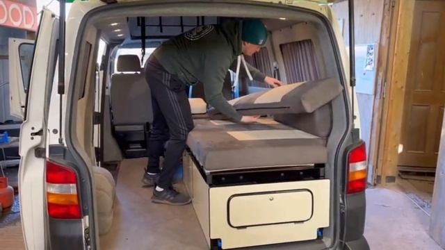 VW T5 T6 removable camper setup. Workvan, daily driver, campervan all in one package. смотреть онлайн