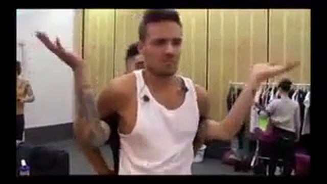 1D (eu não fiz esse video.. Achei ele engraçado) смотреть онлайн