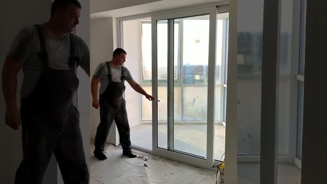 Выход на лоджию, балкон. смотреть онлайн