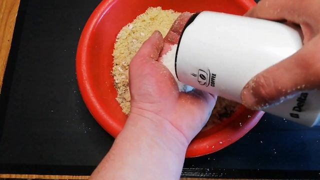 ПРИКОРМКА СВОИМИ РУКАМИ ЗА 2 МИНУТЫ,прикормка для карася И КАРПА своими руками смотреть онлайн