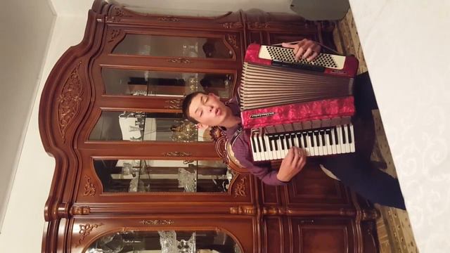 К.Эралиева "Акыркы коңгуроо".Аткаруучу Эркин Амангелдиев. смотреть онлайн