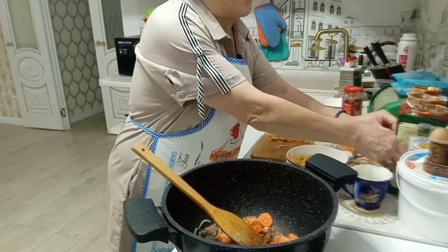 Плов из макарон!! Вкусно и Сытно,, 🍲🫕канал, Жизнь прекрасна! смотреть онлайн