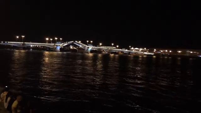 Развод мостов в Питере!! смотреть онлайн