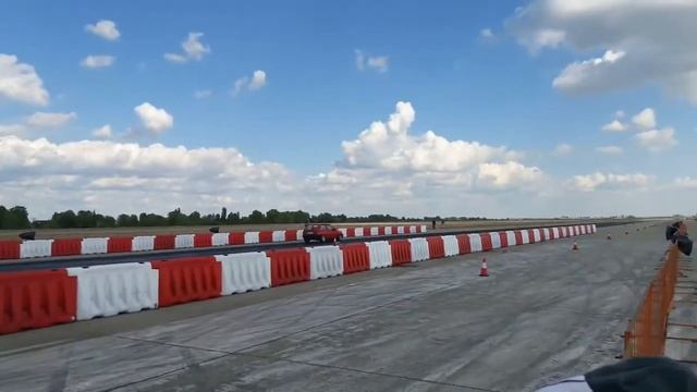 Opel Corsa A 3.2 V6 vs Opel Tigra 2.0 16V Drag (237 HP) - Kiskunlacháza 2017.04.23 смотреть онлайн